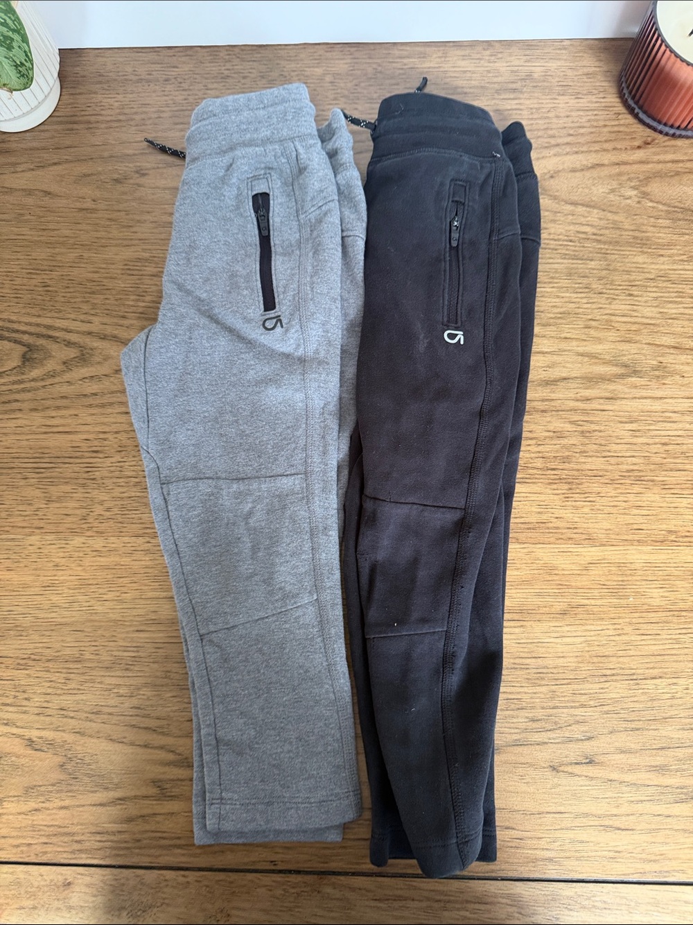 Kids Zip-Pocket Joggers — Gray & Black